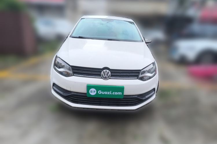 Used Volkswagen Polo 2016 1.4L Manual Fashion Model Front