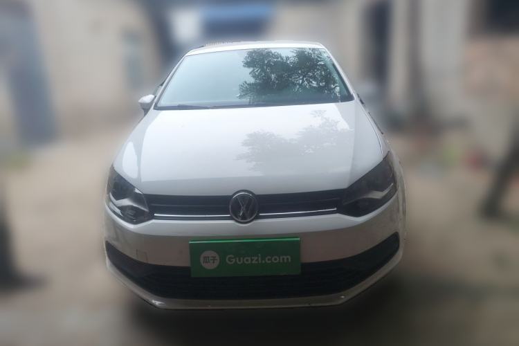 Used Volkswagen Polo 2016 1.4L Manual Fashion Model Front