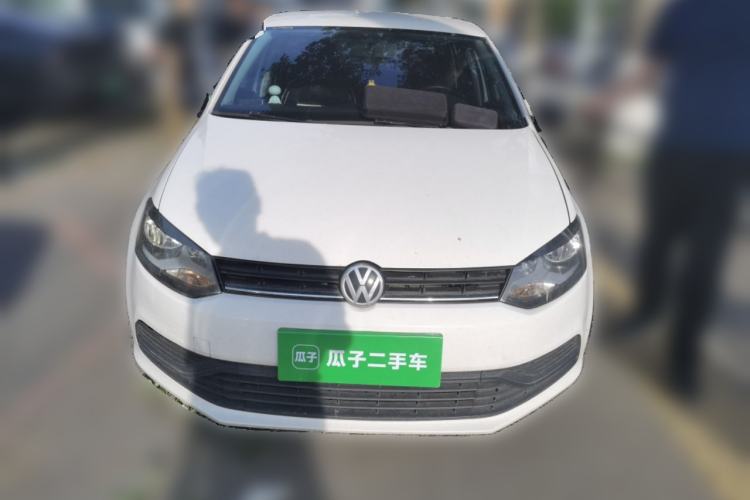 Used Volkswagen Polo 2016 1.4L Manual Fashion Model Front