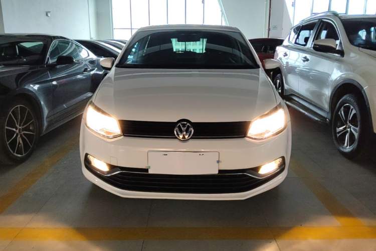 Used Volkswagen Polo 2016 1.6L Automatic Comfort Model Front