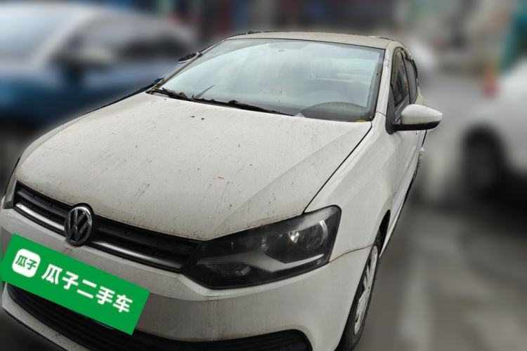 Used Volkswagen Polo 2016 1.4L Manual Fashion Model Front