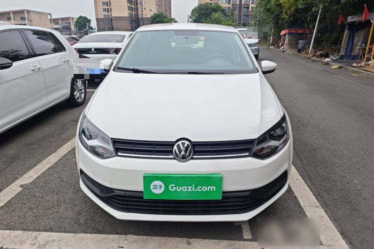 Used Volkswagen Polo 2016 1.4L Manual Fashion Model Front