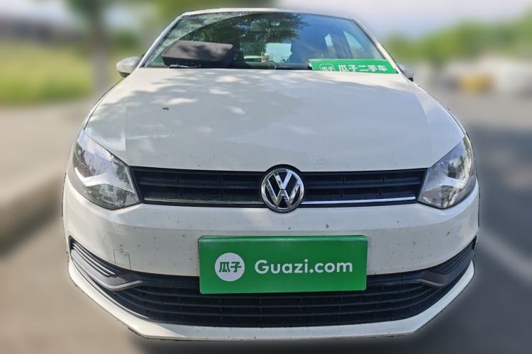 Used Volkswagen Polo 2016 1.4L Manual Fashion Model Front