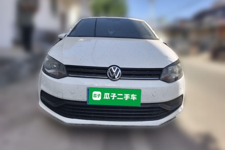 Used Volkswagen Polo 2016 1.4L Manual Fashion Model Front