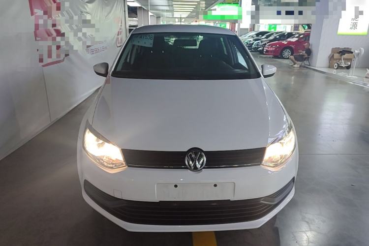 Used Volkswagen Polo 2016 1.4L Manual Fashion Model Front