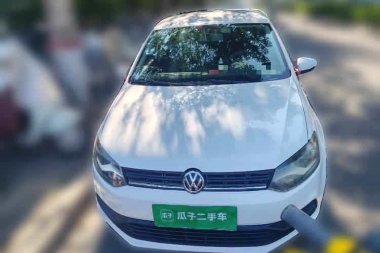 Used Volkswagen Polo 2016 1.4L Manual Fashion Model Front