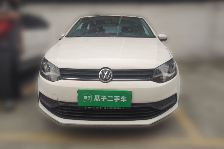 Used Volkswagen Polo 2016 1.4L Manual Fashion Model Front