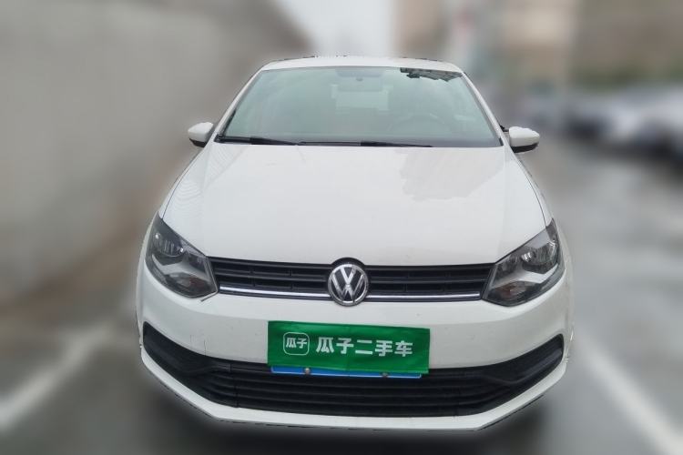 Used Volkswagen Polo 2016 1.4L Manual Fashion Model Front
