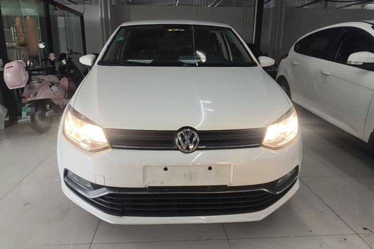 Used Volkswagen Polo 2016 1.6L Manual Comfort Model Front