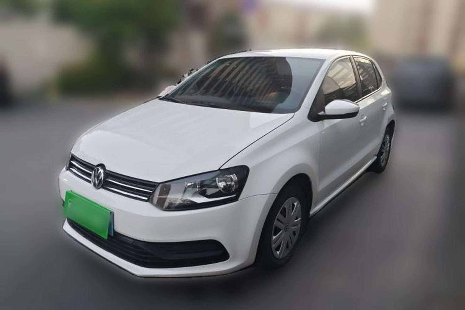 Used Volkswagen Polo 2016 1.4L Automatic Trendy Model Front Left 45 Deg