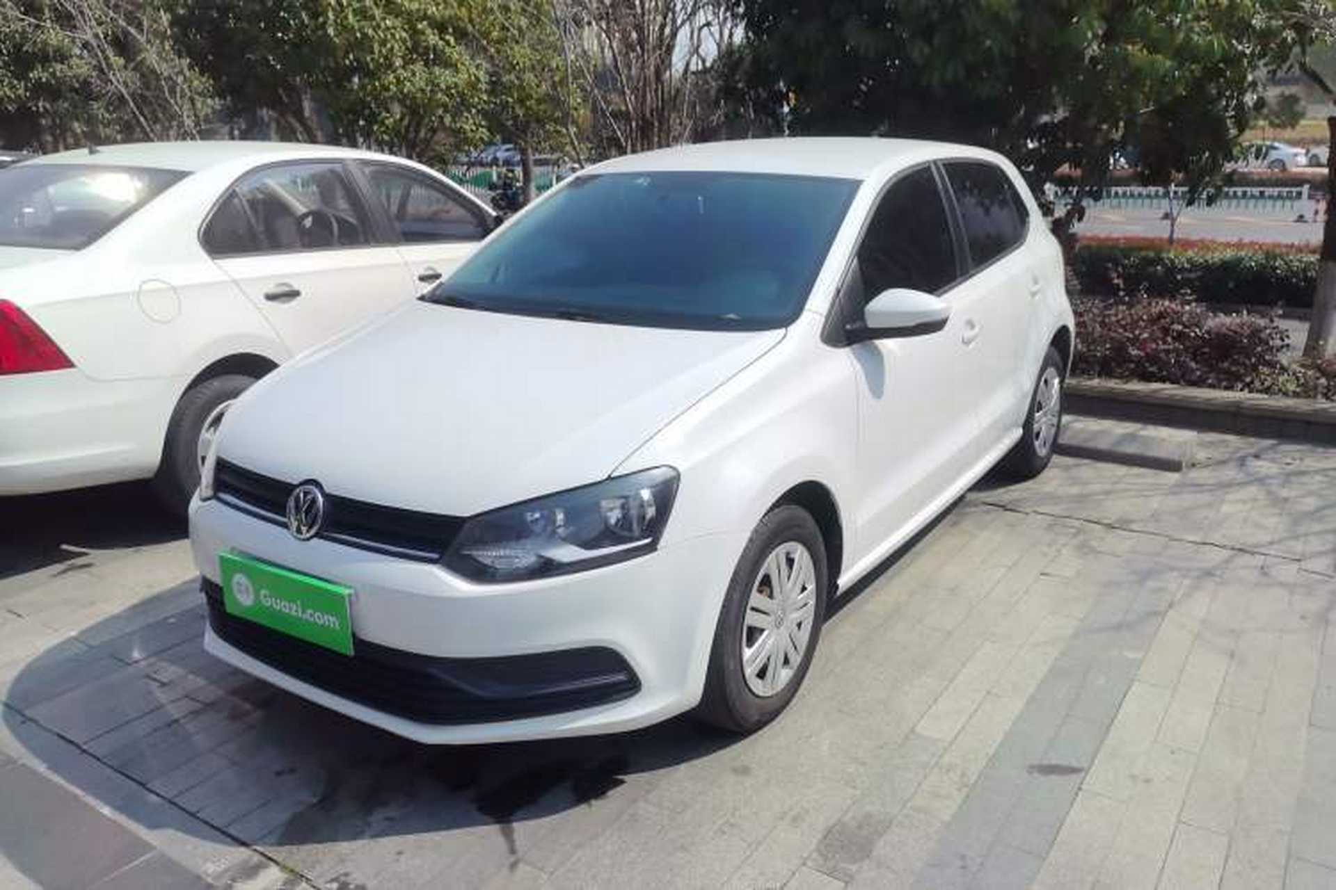 Used Volkswagen Polo 2016 1.4L Automatic Trendy Model Front Left 45 Deg