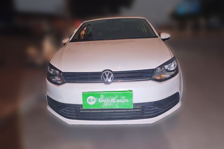 Used Volkswagen Polo 2016 1.4L Manual Fashion Model Front