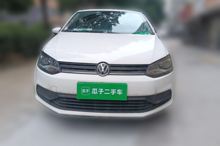 Used Volkswagen Polo 2016 1.4L Manual Fashion Model Front