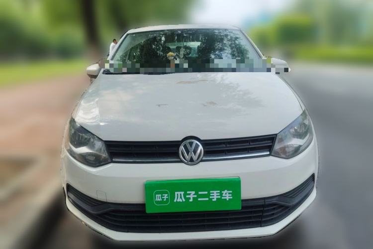 Used Volkswagen Polo 2016 1.4L Manual Fashion Model Front