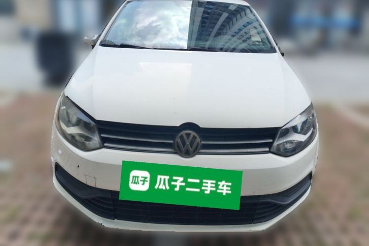 Used Volkswagen Polo 2016 1.4L Manual Fashion Model Front