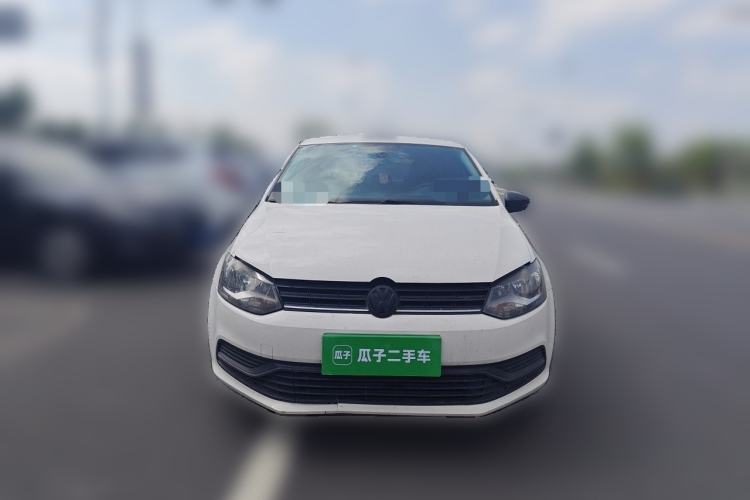Used Volkswagen Polo 2016 1.4L Manual Fashion Model Front