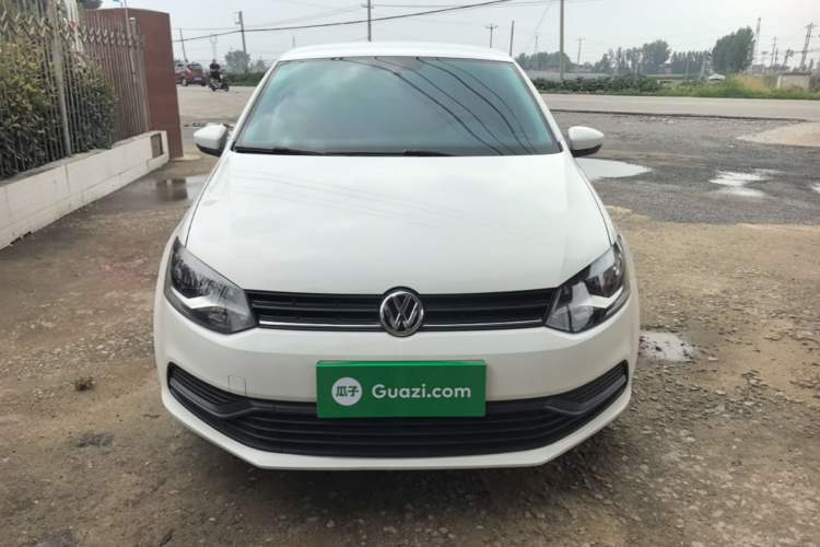 Used Volkswagen Polo 2016 1.4L Manual Fashion Model Front
