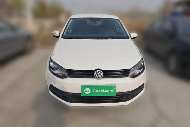 Used Volkswagen Polo 2016 1.4L Manual Fashion Model Front