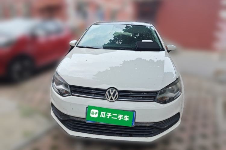 Used Volkswagen Polo 2016 1.4L Manual Fashion Model Front
