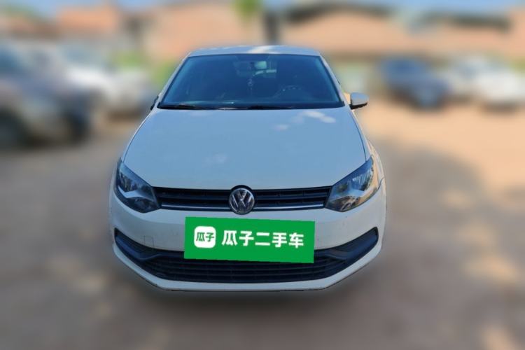 Used Volkswagen Polo 2016 1.4L Manual Fashion Model Front