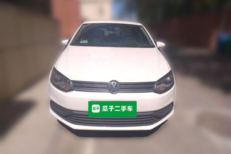 Used Volkswagen Polo 2016 1.4L Manual Fashion Model Front