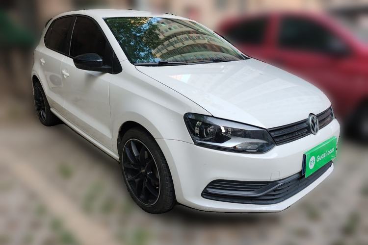 Used Volkswagen Polo 2016 1.4L Automatic Trendy Model Front Right 45 Deg