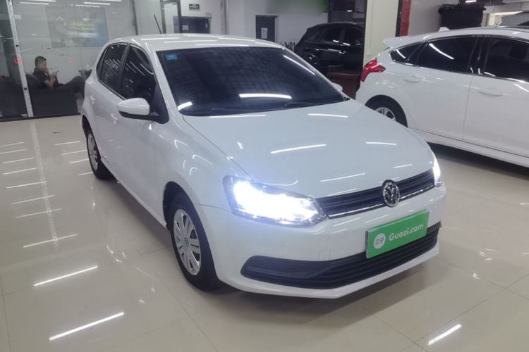 Used Volkswagen Polo 2016 1.4L Automatic Trendy Model Front Right 45 Deg