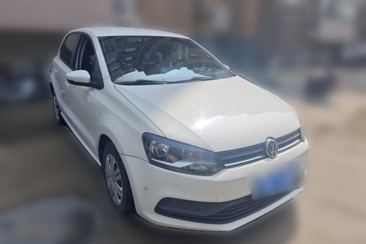 Used Volkswagen Polo 2016 1.4L Manual Fashion Model Front Right 45 Deg