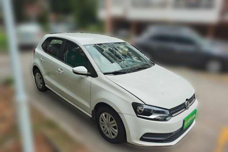 Used Volkswagen Polo 2016 1.4L Automatic Trendy Model Front Right 45 Deg