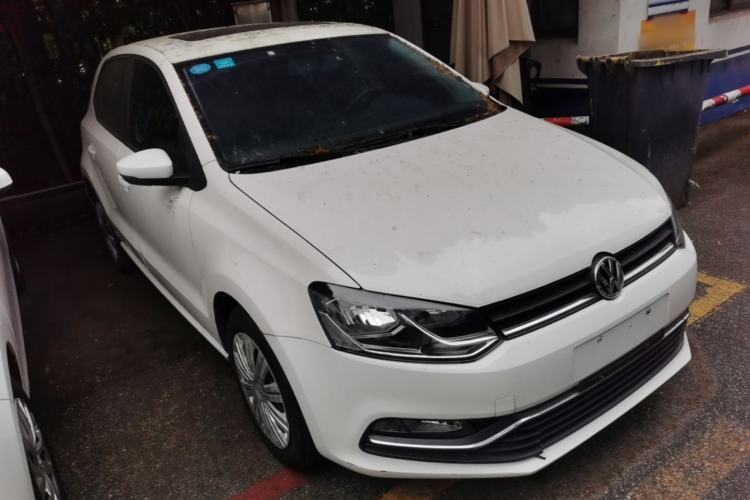 Used Volkswagen Polo 2016 1.6L Automatic Comfort Model Front Right 45 Deg