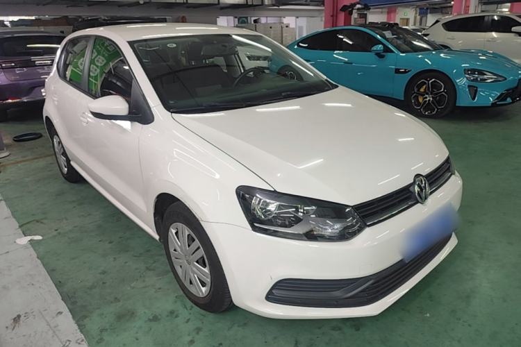 Used Volkswagen Polo 2016 1.4L Automatic Trendy Model Front Right 45 Deg