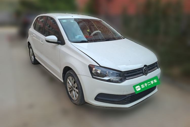 Used Volkswagen Polo 2016 1.4L Automatic Trendy Model Front Right 45 Deg
