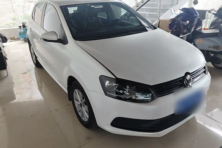 Used Volkswagen Polo 2016 1.4L Automatic Trendy Model Front Right 45 Deg