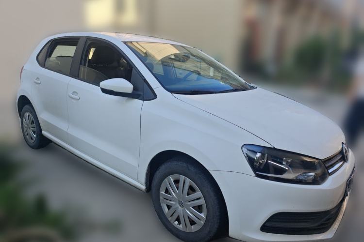 Used Volkswagen Polo 2016 1.4L Automatic Trendy Model Front Right 45 Deg