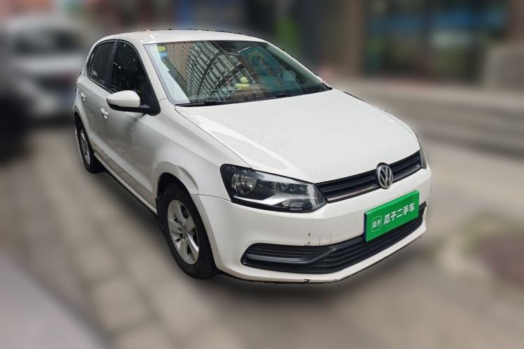 Used Volkswagen Polo 2016 1.4L Automatic Trendy Model Front Right 45 Deg