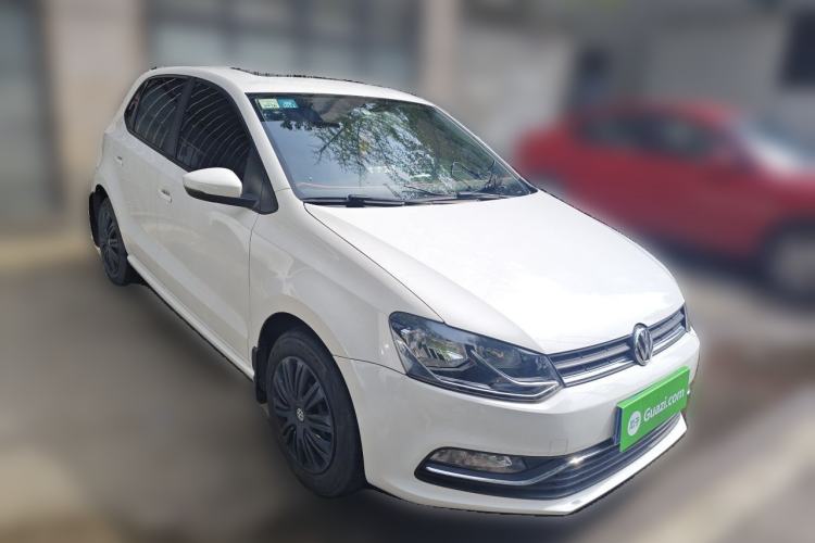 Used Volkswagen Polo 2016 1.6L Automatic Comfort Model Front Right 45 Deg
