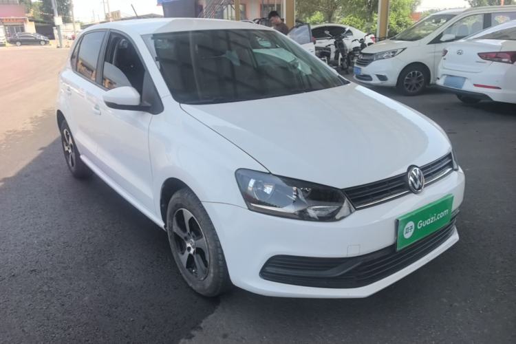 Used Volkswagen Polo 2016 1.4L Automatic Trendy Model Front Right 45 Deg