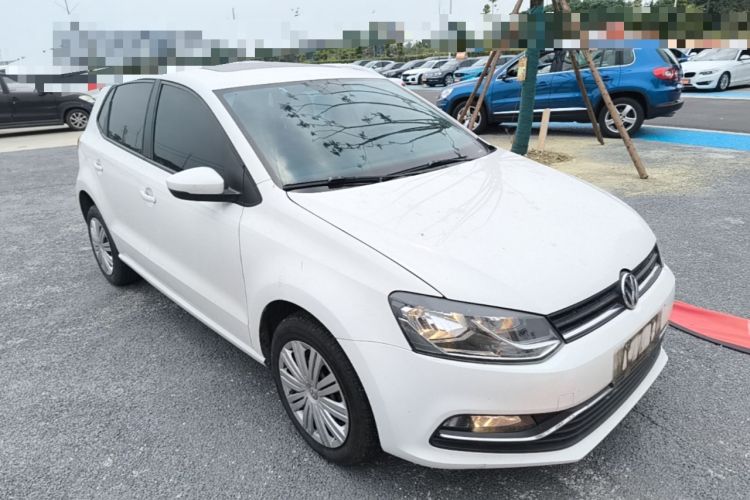 Used Volkswagen Polo 2016 1.6L Automatic Comfort Model Front Right 45 Deg