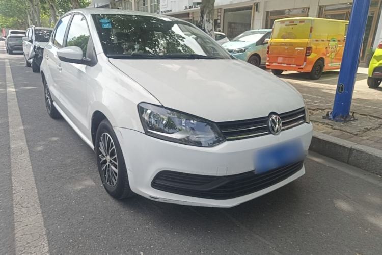 Used Volkswagen Polo 2016 1.4L Automatic Trendy Model Front Right 45 Deg