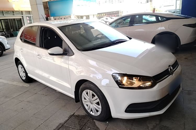 Used Volkswagen Polo 2016 1.4L Automatic Trendy Model Front Right 45 Deg