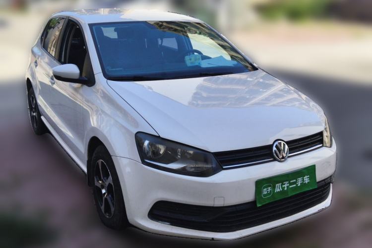 Used Volkswagen Polo 2016 1.4L Automatic Trendy Model Front Right 45 Deg
