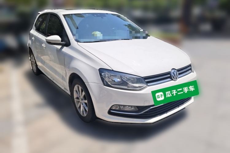 Used Volkswagen Polo 2016 1.6L Automatic Comfort Model Front Right 45 Deg