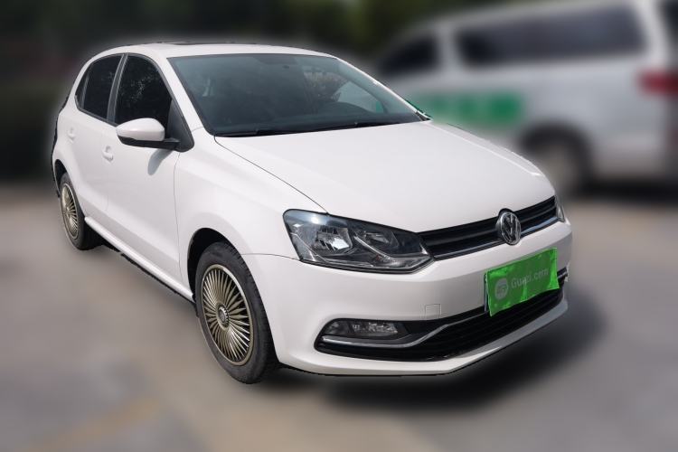 Used Volkswagen Polo 2016 1.6L Automatic Comfort Model Front Right 45 Deg