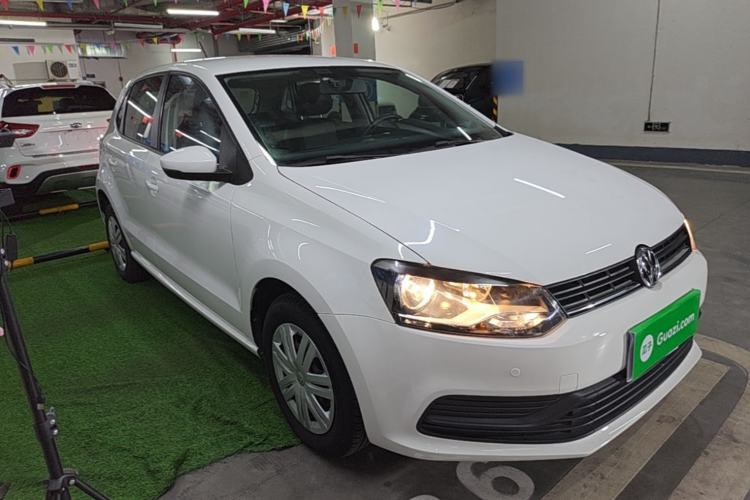 Used Volkswagen Polo 2016 1.4L Automatic Trendy Model Front Right 45 Deg