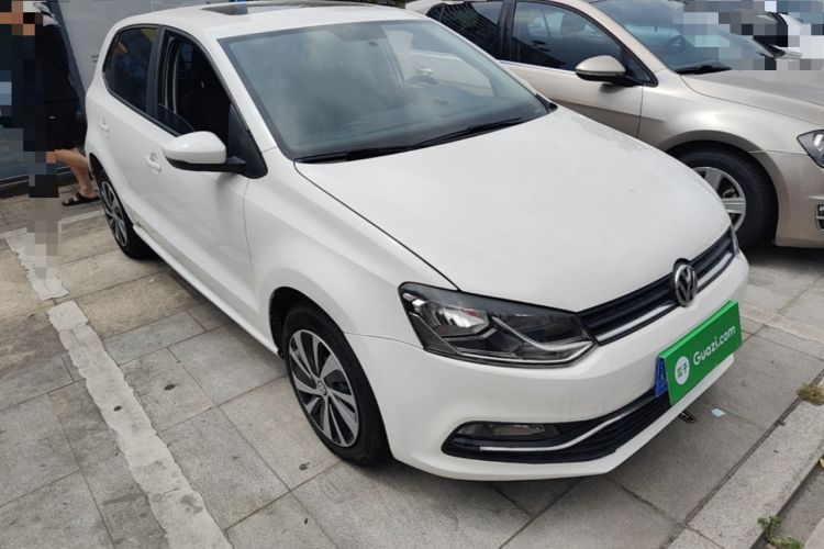 Used Volkswagen Polo 2016 1.6L Automatic Comfort Model Front Right 45 Deg