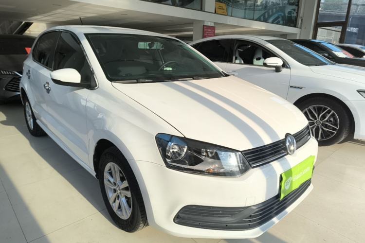 Used Volkswagen Polo 2016 1.4L Automatic Trendy Model Front Right 45 Deg