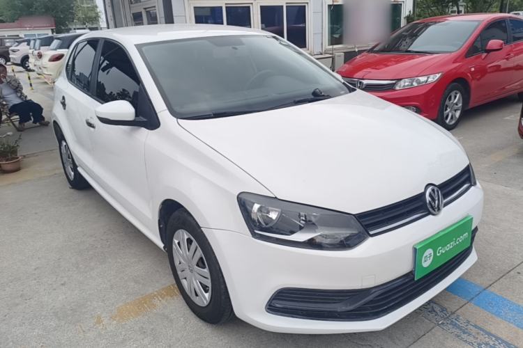 Used Volkswagen Polo 2016 1.4L Automatic Trendy Model Front Right 45 Deg