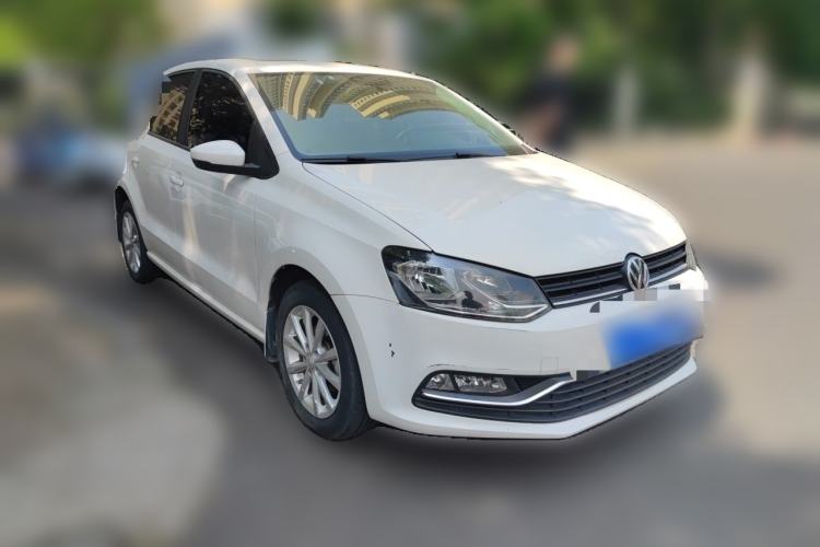 Used Volkswagen Polo 2016 1.6L Automatic Comfort Model Front Right 45 Deg