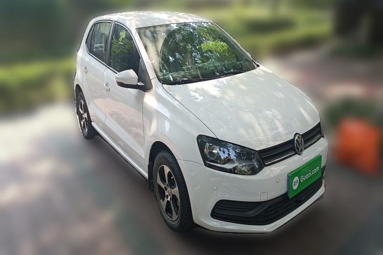 Used Volkswagen Polo 2016 1.4L Automatic Trendy Model Front Right 45 Deg
