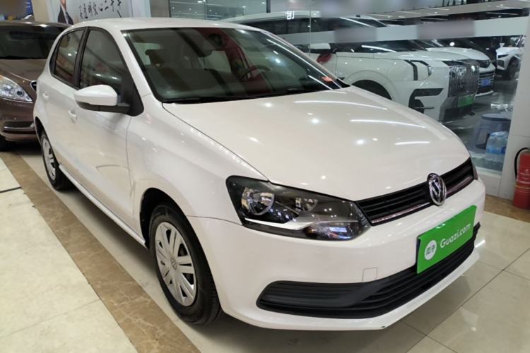 Used Volkswagen Polo 2016 1.4L Automatic Trendy Model Front Right 45 Deg